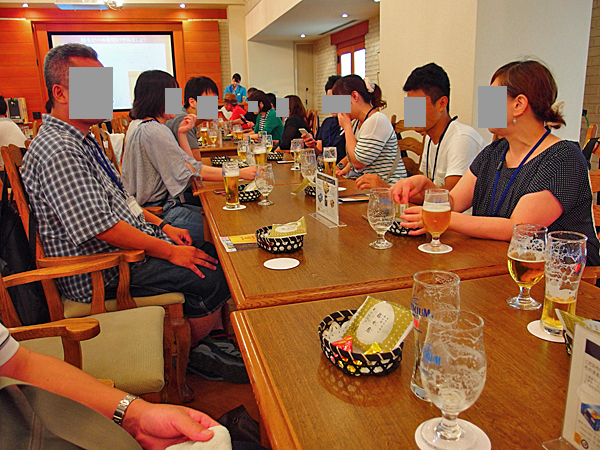 飲み会サークルの会員たち